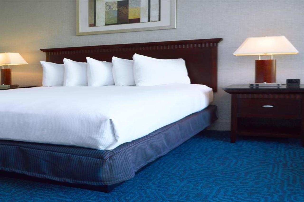 Doubletree By Hilton Newark-Fremont Hotell Eksteriør bilde