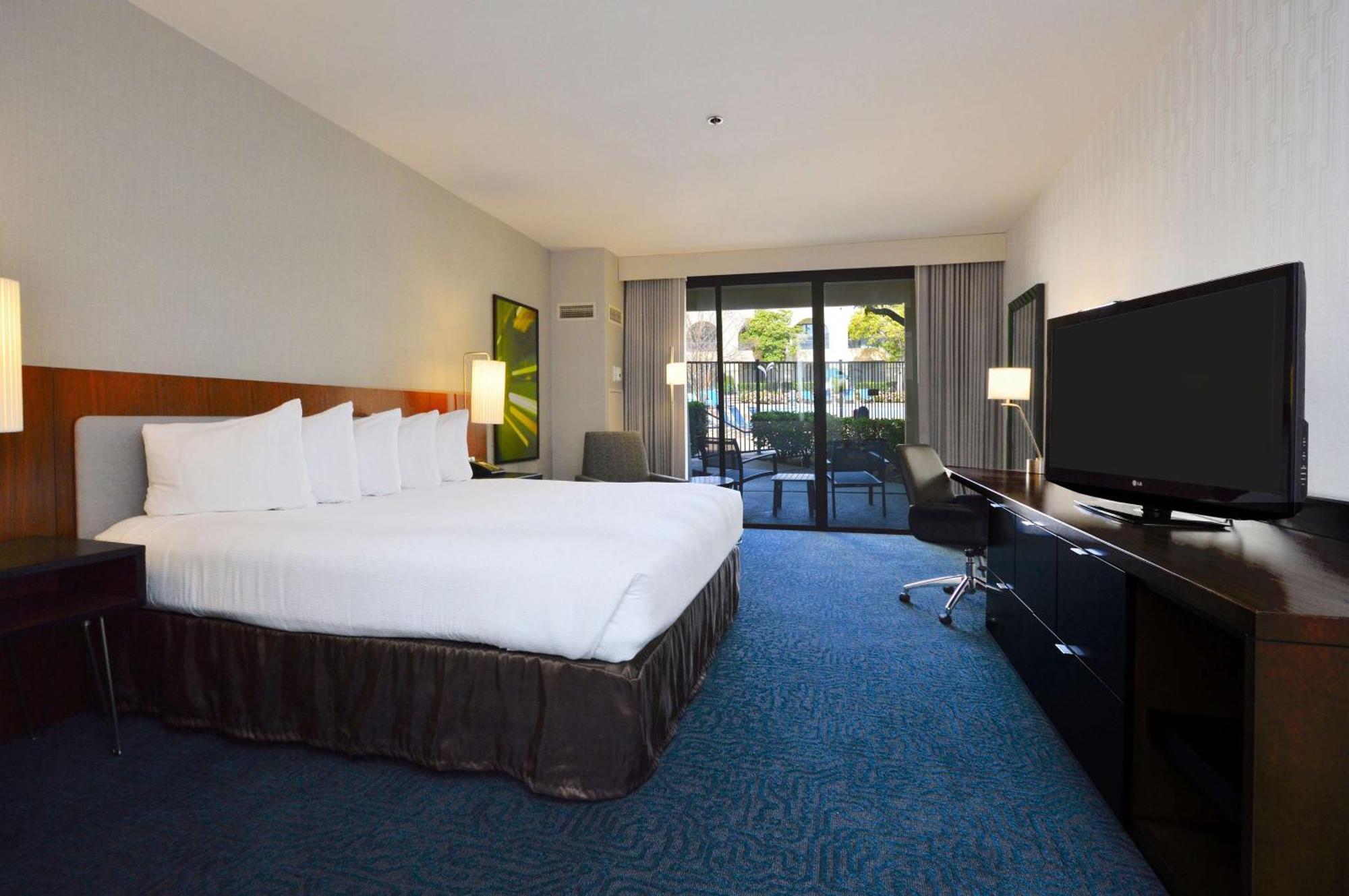 Doubletree By Hilton Newark-Fremont Hotell Eksteriør bilde
