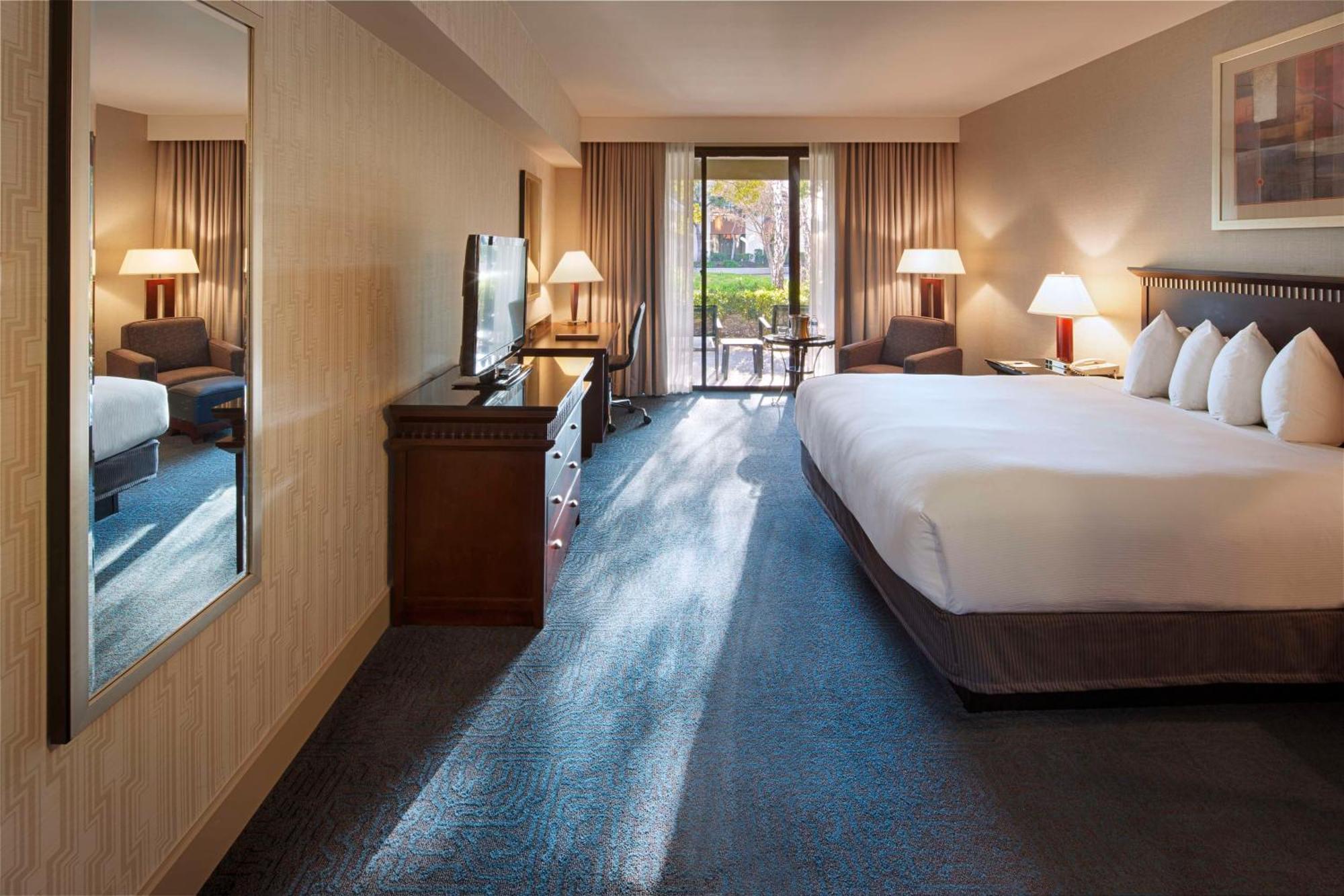 Doubletree By Hilton Newark-Fremont Hotell Eksteriør bilde