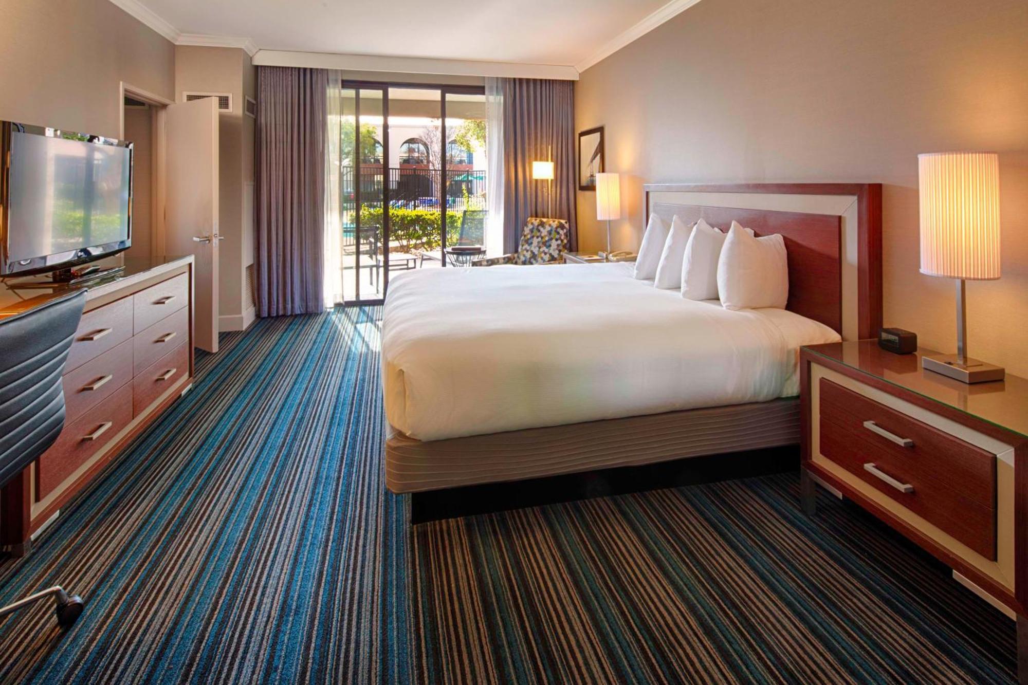 Doubletree By Hilton Newark-Fremont Hotell Eksteriør bilde